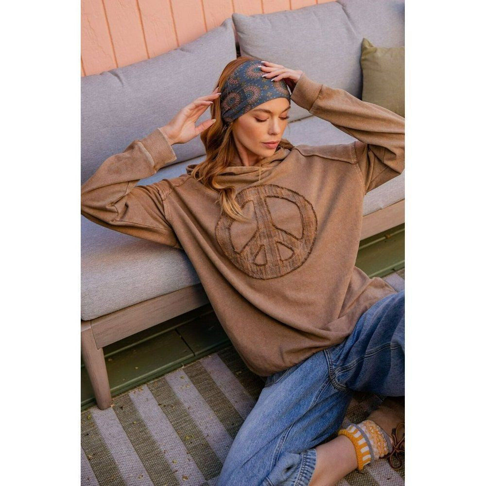 Easel Peacemaker Washed Terry Knit Pullover Hoodie in Mocha ET22682